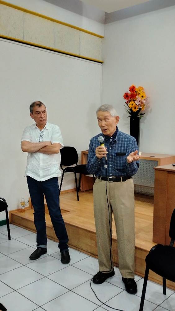 Sergio Hernández and Yasuaki Yamashita in a presentation. Authors: Guillermo Ayala and Diana Karimmi Corona