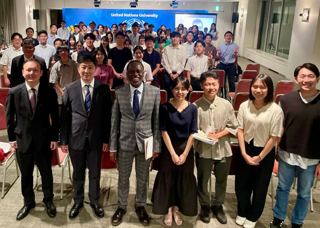 Group photo. Credit: Embassy of the Republic of Kazakhstan in Japan.